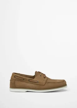 Buty do łodzi wykonane z miękkiej skóry bydlęcej