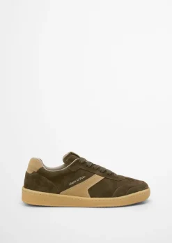 Buty sportowe wykonane z miękkiego zamszu