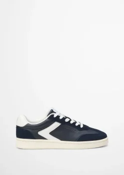 Buty sportowe z kolorowymi akcentami