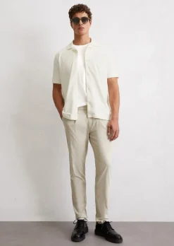Chino Model Morot Jogger Pleats wykonana z mieszanki bawełny organicznej