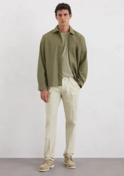 Chino model Osby Jogger tapered Wykonana z lekkiej mieszanki organicznej bawełny i lnu