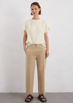 Chino model Rimka zwężane wykonane z organicznej bawełny typu stretch twill