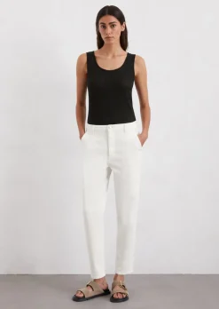 Dżinsy Iva boyfriend cropped wykonana z bawełny organicznej i elastycznego włókna Lycocell