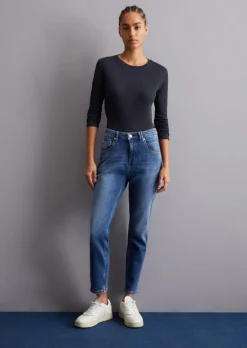 Jeansy model Freja boyfriend wykonana z mieszanki bawełny organicznej
