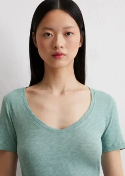 Koszulka DfC V-neck regular z węzełkowego dżerseju z bawełny organicznej