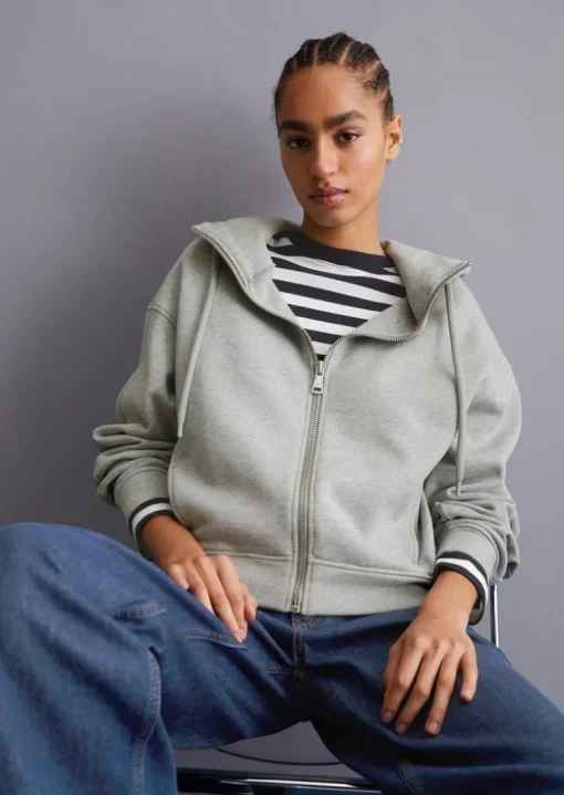 Luźna bluza z kapturem wykonane z bawełny organicznej