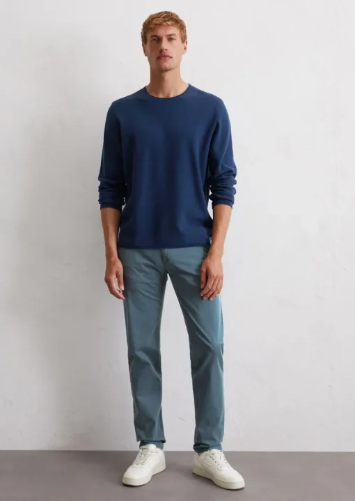 Model Chino w kształcie Stiga wykonana z mieszanki bawełny organicznej