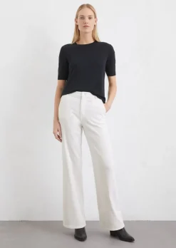 Model jeansów Luma szeroki wykonana z mieszanki bawełny organicznej i włókna lycocell