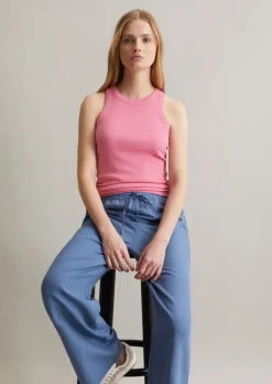 Prążkowany top DfC slim wykonane z czystej bawełny organicznej