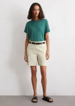 Spodenki dopasowane wykonane z organicznej bawełny twill stretch