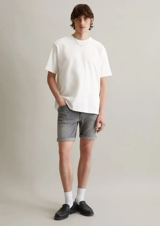 Spodenki jeansowe model Mats zwężane wykonana z mieszanki bawełny organicznej