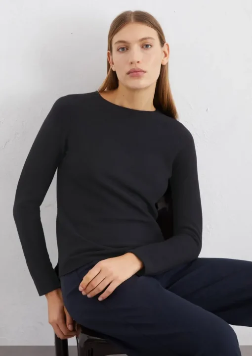 Sweter dzianinowy slim wykonane z miękkiej bawełny organicznej