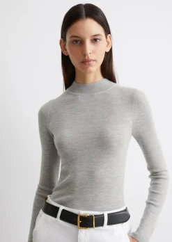 Sweter ze stójką z cienkiej dzianiny o regularnym kroju wykonana z czystej wełny merynosów