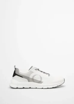 Trampki Wykonane z ultralekkiego materiału